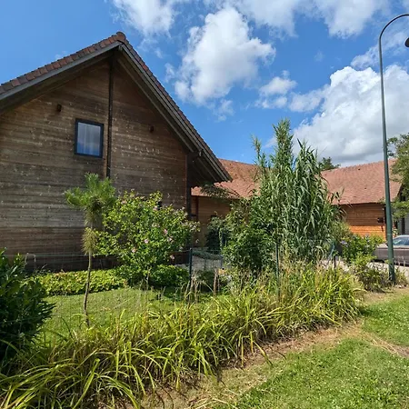 Les Aux D'orient Alpesi faház