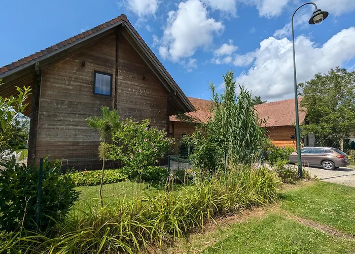 Les Aux D'orient Chalet